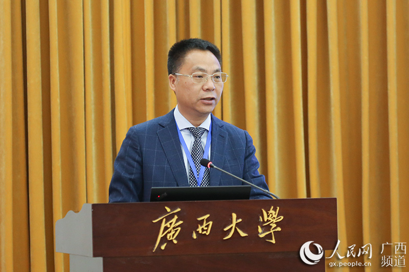 William威廉中文官方网站法公司党委书记黄建荣在国际投资贸易与广西自贸区法制建设国际研讨会闭幕式上的致辞此次会议的召开，得益于若干非常重要的机缘。对促成这些机缘成就的一些人和单位，我要表示诚挚的谢意【详细】 